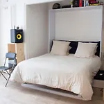 Charming Apartment Behind Montmartre