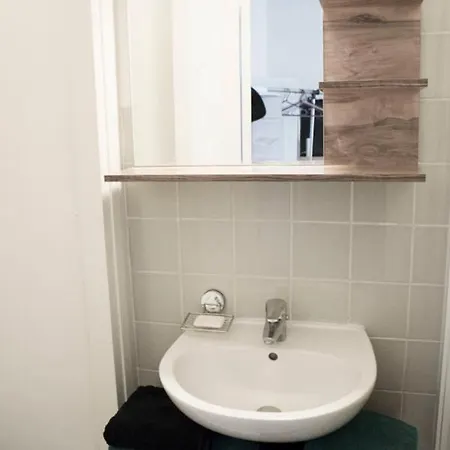 Apartment Charming Behind Montmartre *